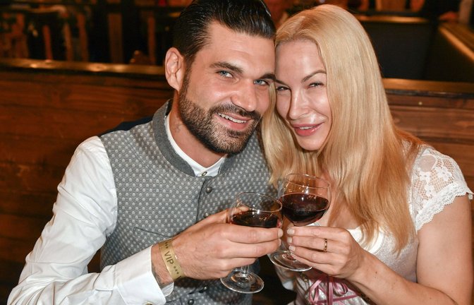 2020 waren sie noch glücklich vereint: Mike Cees und Michelle Monballijn.<span class='image-autor'>Foto: imago images/Future Image/Frederic Kern</span>