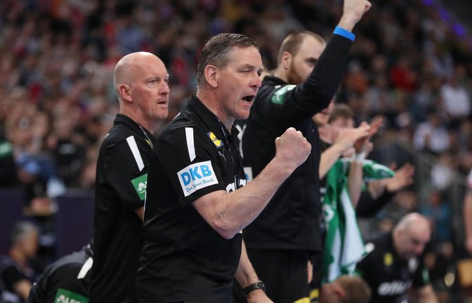 Jubel und Erleichterung bei Alfred Gislason: Deutschland steht im EM-Halbfinale.<span class='image-autor'>Foto: IMAGO/Jan Huebner</span>