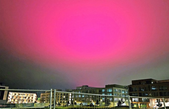 Vor allem in Bad Cannstatt war das Lichtphänomen gut zu sehen.<span class='image-autor'>Foto: Andreas Rosar</span>