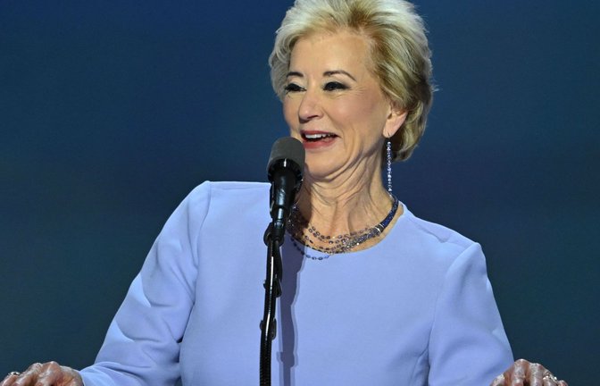 Die 76-jährige Linda McMahon wird Bildungsministerin unter Donald Trump.<span class='image-autor'>Foto: AFP/ANDREW CABALLERO-REYNOLDS</span>