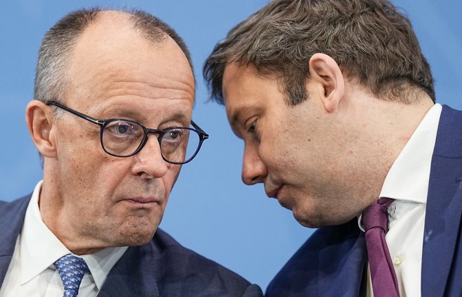Kanzler Friedrich Merz und sein Vize Lars Klingbeil: Sie müssen die Menschen mitnehmen.<span class='image-autor'>Foto: Michael Kappeler/dpa</span>