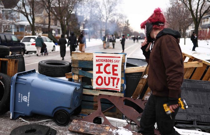 Proteste gegen die ICE-Beamten in Minnesota.<span class='image-autor'>Foto: AFP/CHARLY TRIBALLEAU</span>