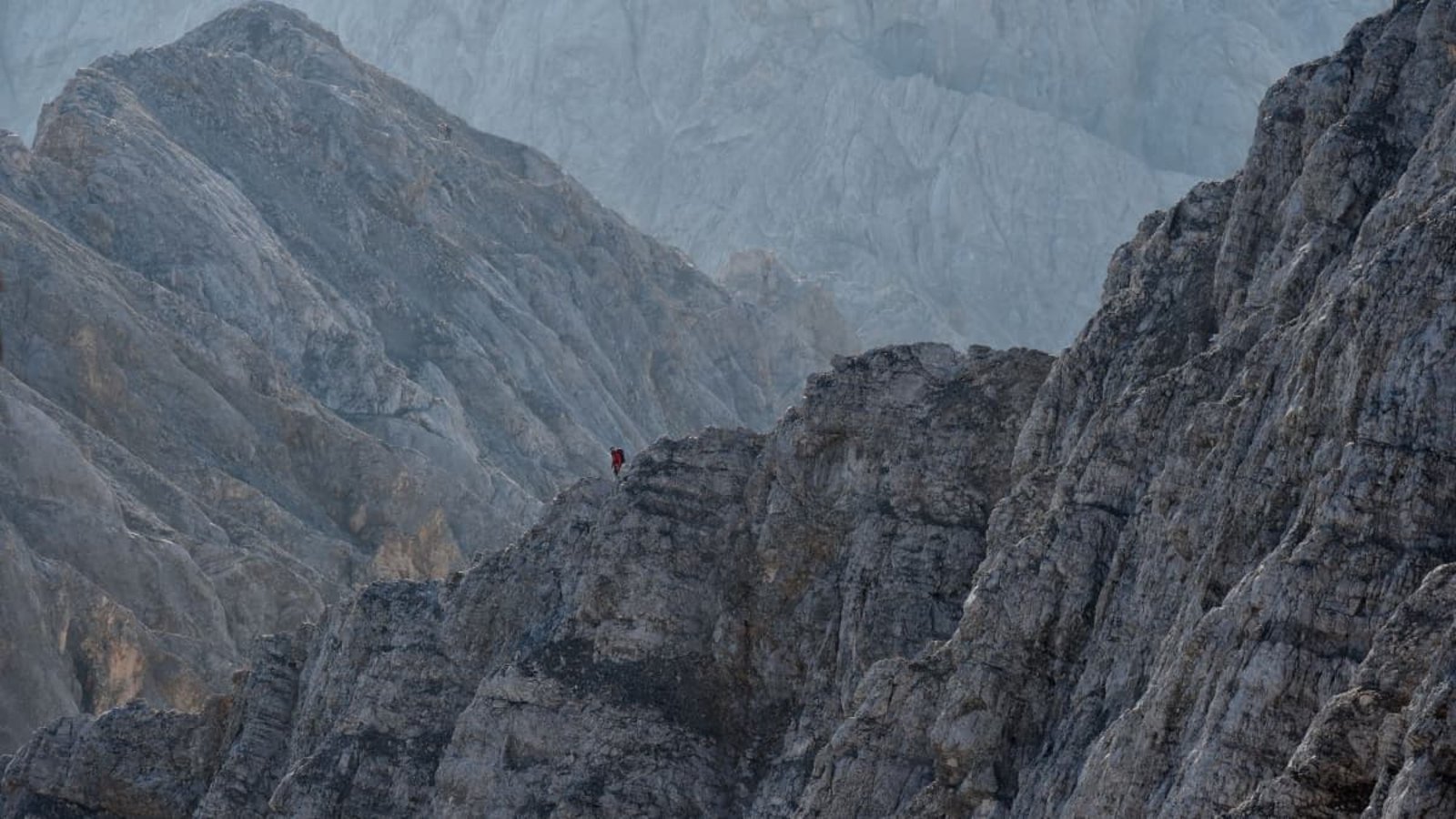 Am Jubiläumsgrat nahe der Zugspitze ist ein Mann ums Leben gekommen (Symbolbild).Angelika Warmuth/dpa