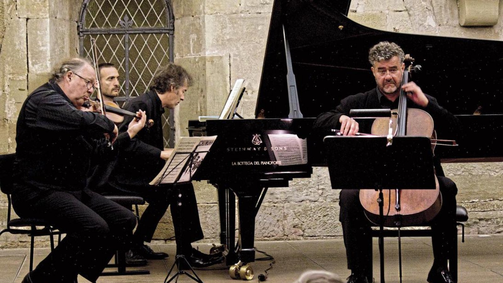 Einige Perlen der Konzertliteratur brachten die Musiker den Gästen bei ihrem Auftritt im Kloster zu Gehör.  Foto: Friedrich