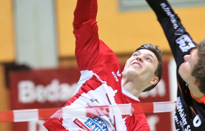 Spielt er oder spielt er nicht? Johannes Jungclaussen ist für den TVV wichtig.  <span class='image-autor'>Foto: Küppers</span>
