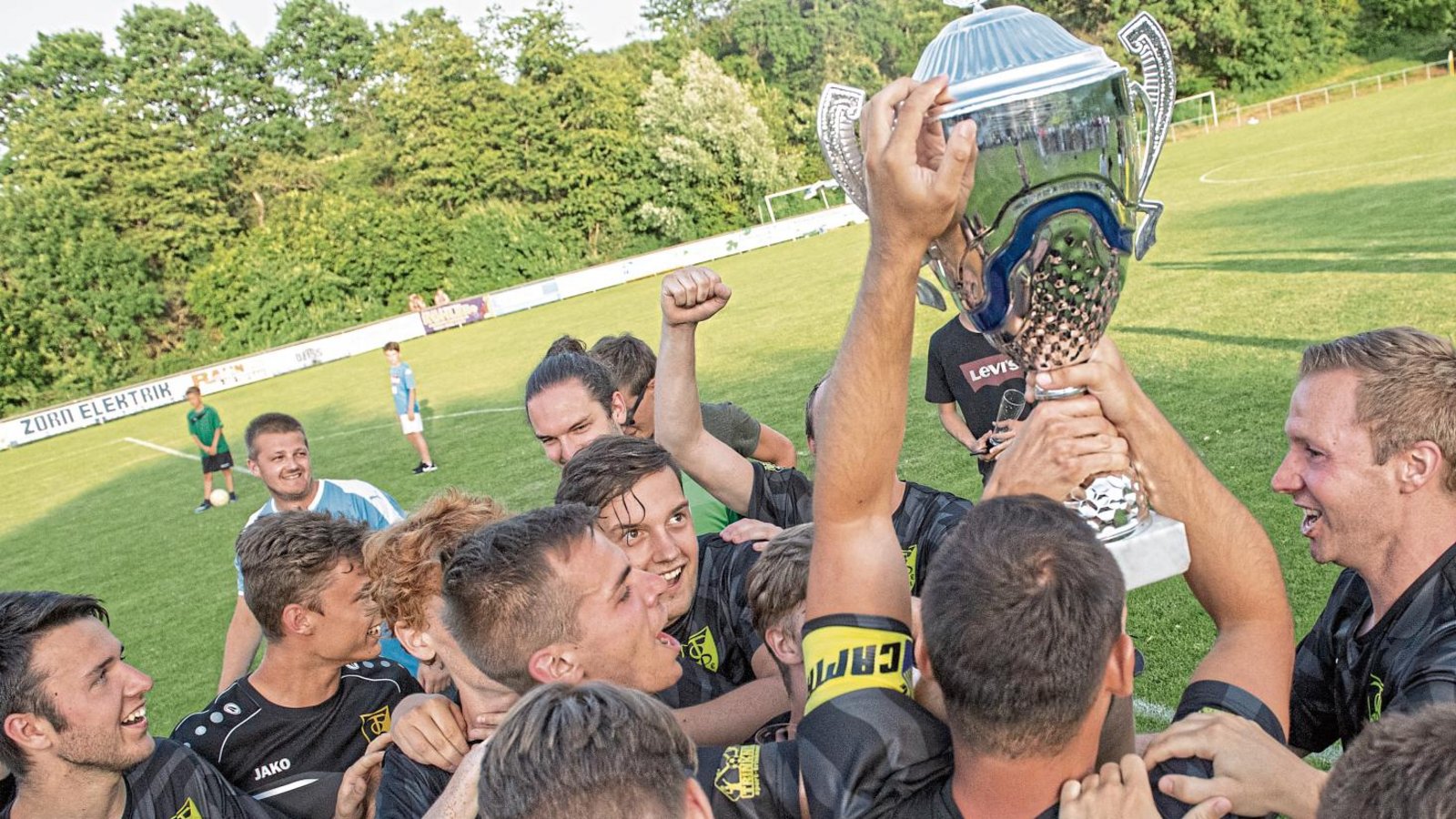 Nachdem der Stadtpokal wegen der Corona-Pandemie im vergangenen Jahr nicht ausgespielt wurde, soll in diesem Sommer ein Nachfolger für den TSV Ensingen gesucht werden. Foto: Leitner Nachdem der Stadtpokal wegen der Corona-Pandemie im vergangenen Jahr nicht ausgespielt wurde, soll in diesem Sommer ein Nachfolger für den TSV Ensingen gesucht werden. Foto: Leitner