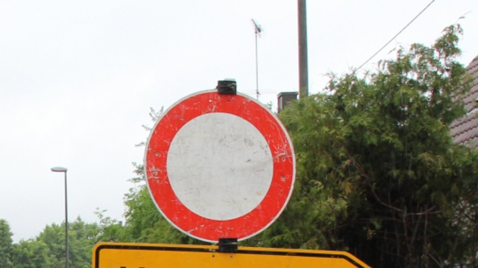 Wird gesperrt: die A 8 in Richtung Stuttgart. Symbolbild: VKZ