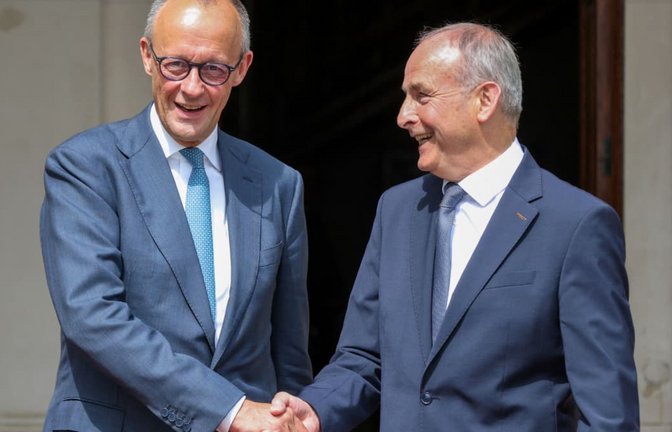 Bundeskanzler Friedrich Merz und der irische Premier Micheál Martin<span class='image-autor'>Paul Faith/afp</span>