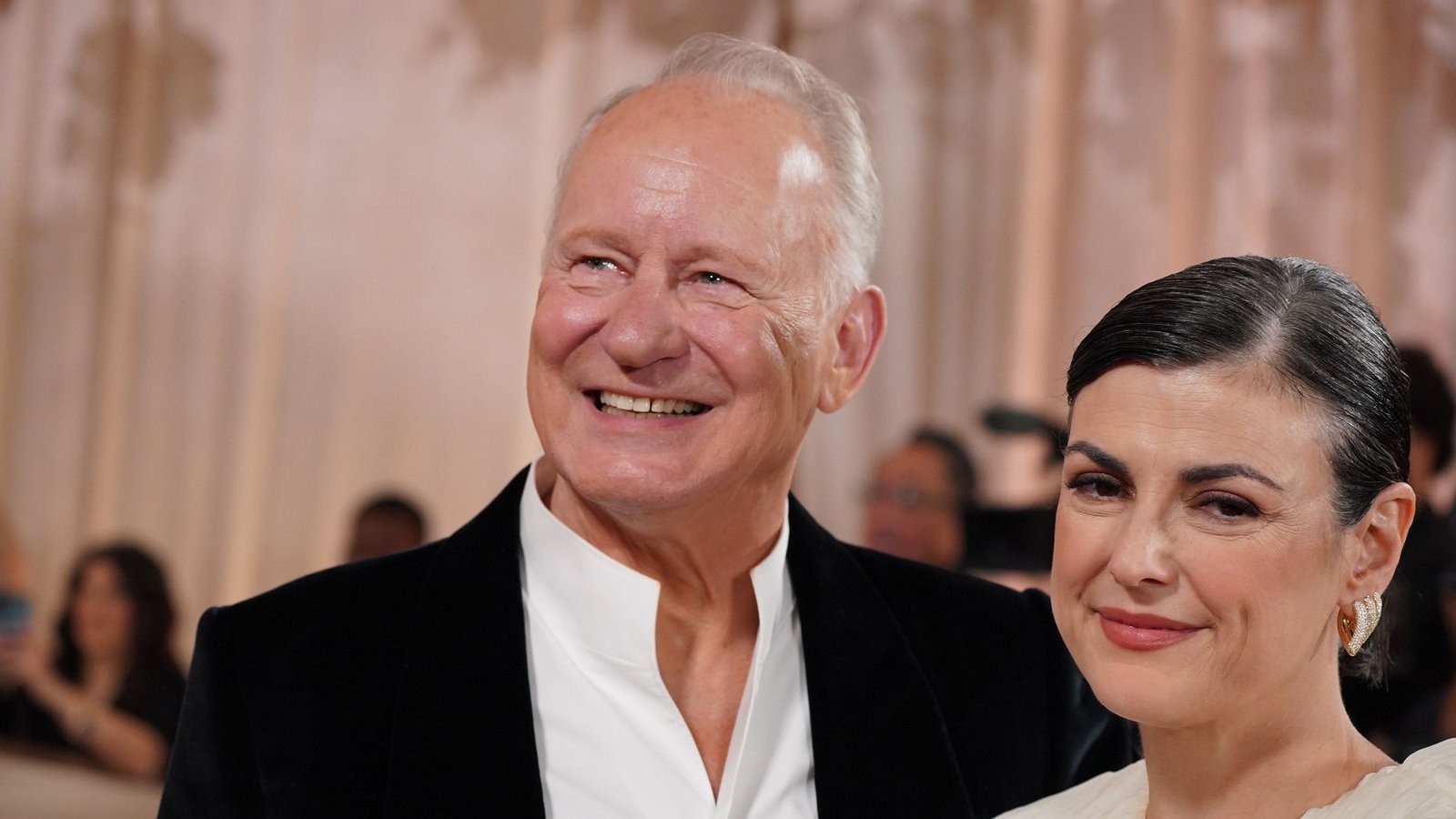 Mit der US-Amerikanerin Megan Everett hat Skarsgård zwei Kinder. Dazu kommen sechs mit seiner ersten Frau. (Archivbild)Foto: Jordan Strauss/Invision/AP/dpa