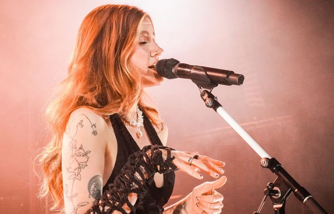 Madeline Juno spielt in Stuttgart unter anderem ihren allerersten Song.<span class='image-autor'>Foto: Ferdinando Iannone</span>