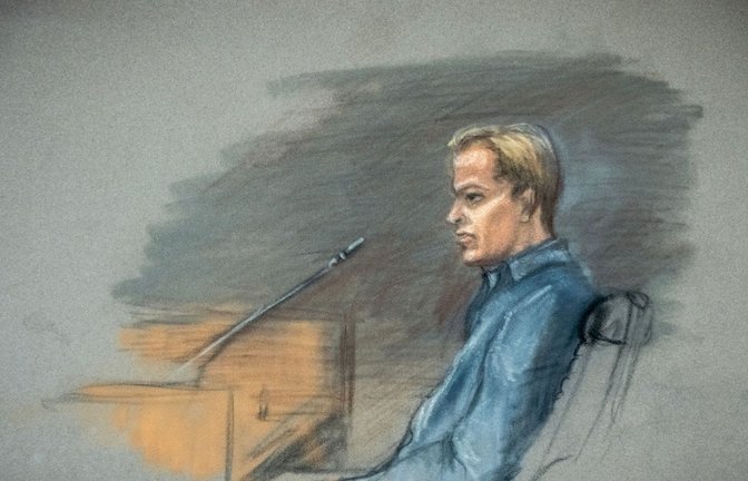 Eine Gerichtszeichnung zeigt den Angeklagten Marius Borg Høiby am driten Tag des Prozesses gegen ihn im Osloer Bezirksgericht.<span class='image-autor'>Foto: Ane Hem/NTB/dpa/Ane Hem</span>