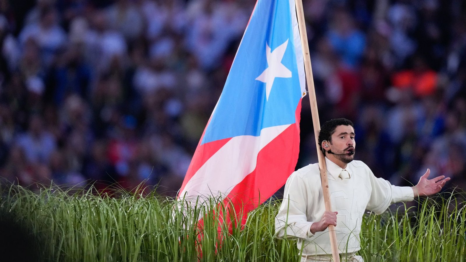 Bad Bunny beim Show Act des Super Bowls 2026Foto: dpa/Mark J. Terrill