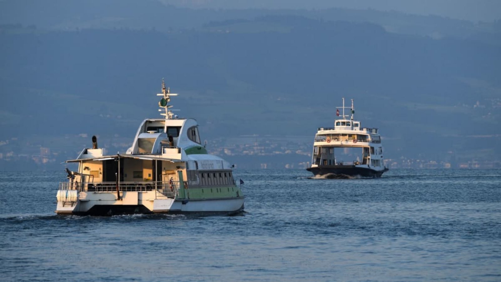 Der Schiffsverkehr im Konstanzer Hafen ist durch den Vorfall nicht beeinträchtigt. (Symbolbild)Felix Kästle/dpa Der Schiffsverkehr im Konstanzer Hafen ist durch den Vorfall nicht beeinträchtigt. (Symbolbild)Felix Kästle/dpa