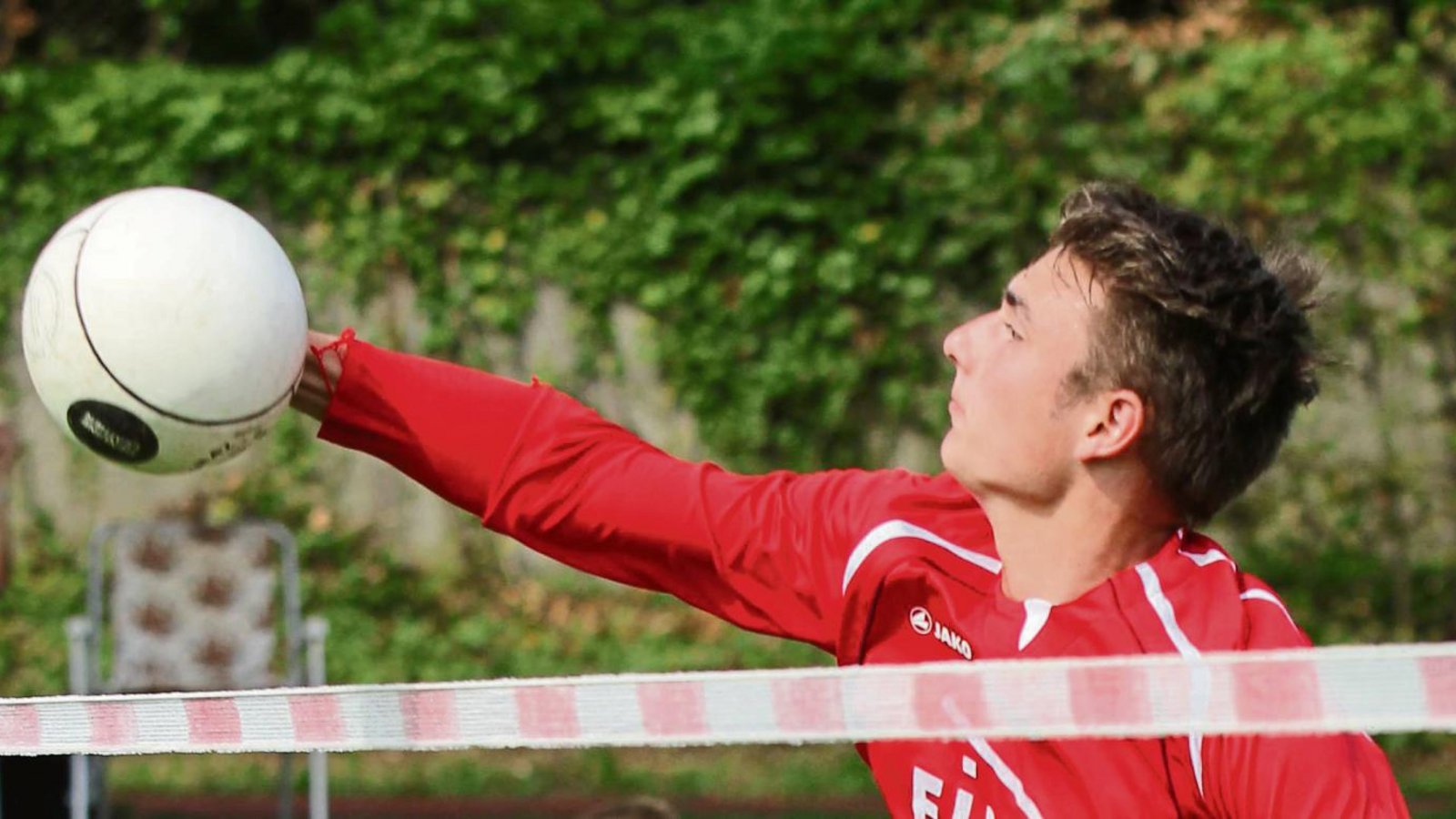 Jaro Jungclaussen hat mit der U-18-Nationalmannschaft die Europameisterschaft der Nachwuchsfaustballer gewonnen. Foto: Archiv/Nachreiner Jaro Jungclaussen hat mit der U-18-Nationalmannschaft die Europameisterschaft der Nachwuchsfaustballer gewonnen. Foto: Archiv/Nachreiner