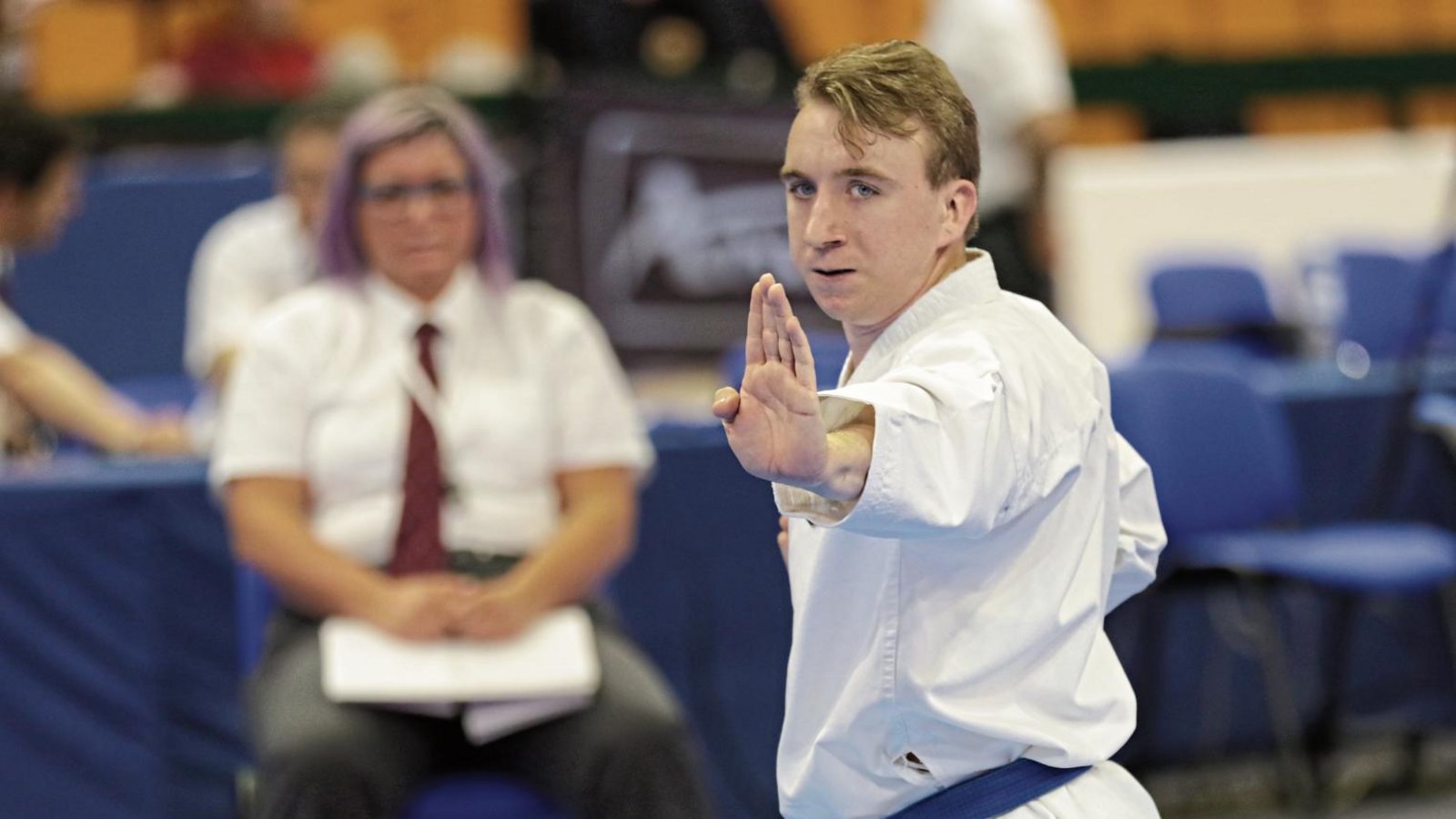 Albert Singer hat sich wieder gegen seinen Freund und Vereinskameraden Michael Lesic durchgesetzt und Gold bei der Karate-DM in der Kategorie geistige Behinderung geholt. Foto: Archiv/Kraußer Albert Singer hat sich wieder gegen seinen Freund und Vereinskameraden Michael Lesic durchgesetzt und Gold bei der Karate-DM in der Kategorie geistige Behinderung geholt. Foto: Archiv/Kraußer