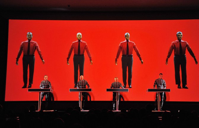 Kraftwerk spielen ihr einziges Deutschland-Konzert im Jahr 2023 in Karlsruhe. (Archivbild)<span class='image-autor'>Foto: AFP/Mike Coppola</span>