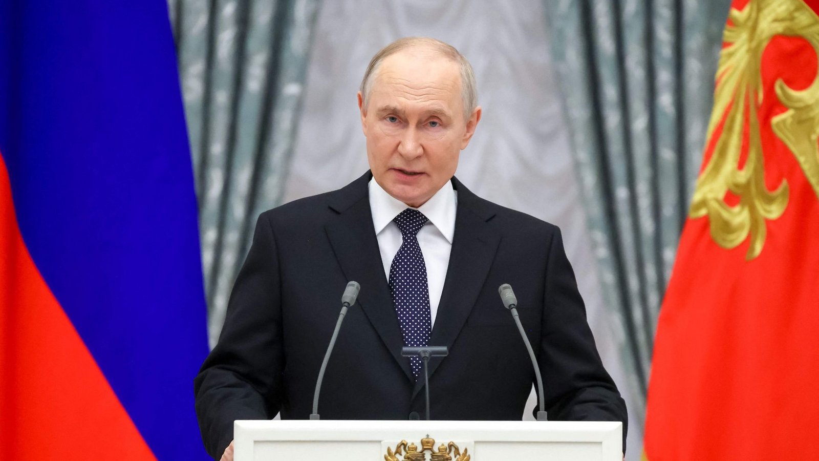 Der russische Präsident Wladimir Putin. Der Kreml will mit neuen finanziellen Anreizen weitere Kämpfer für seinen Krieg in der Ukraine anwerben (Archivfoto).Foto: AFP/VYACHESLAV PROKOFYEV Der russische Präsident Wladimir Putin. Der Kreml will mit neuen finanziellen Anreizen weitere Kämpfer für seinen Krieg in der Ukraine anwerben (Archivfoto).Foto: AFP/VYACHESLAV PROKOFYEV