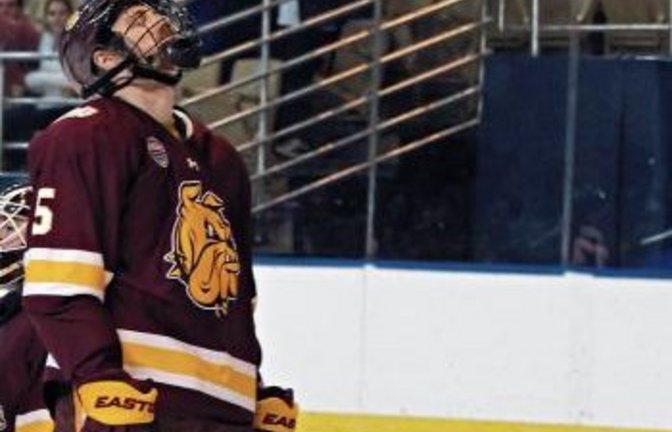 Willie Corrin – hier noch im Trikot der Universitätsmannschaft Minnesota-Duluth Bulldogs – tritt bei den Bietigheim Steelers seine erste Europastation an. Foto: ddp