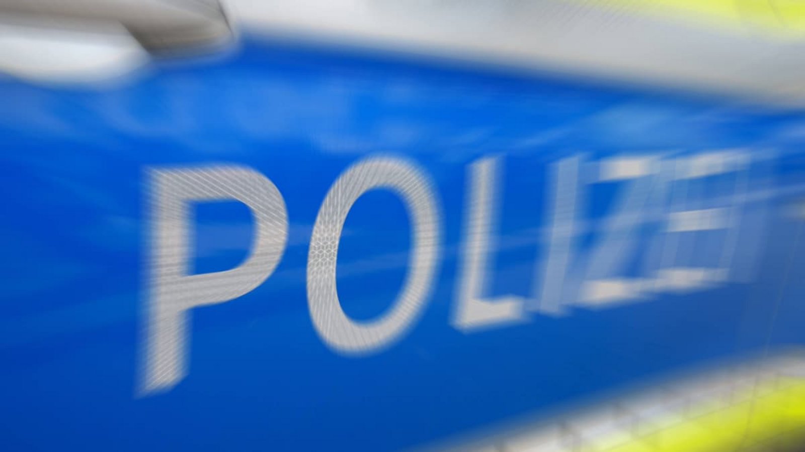 Zwischenfall in Plüderhausen: Die Polizei hat einen leblosen Fahrer aus einem Auto geborgen (Archivbild)IMAGO/Wolfilser Zwischenfall in Plüderhausen: Die Polizei hat einen leblosen Fahrer aus einem Auto geborgen (Archivbild)IMAGO/Wolfilser