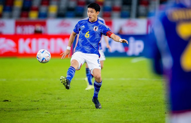 Wataru Endo vom VfB Stuttgart läuft für die japanische Nationalmannschaft auf.<span class='image-autor'>Foto: dpa/Rolf Vennenbernd</span>