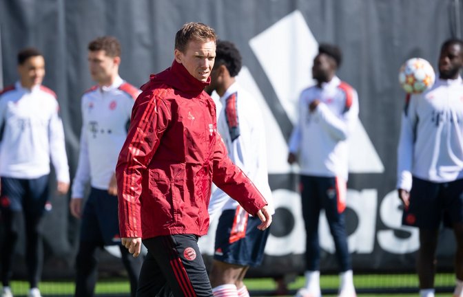 "Aktuell trüben die letzten zwei Wochen schon das Stimmungsbild", sagt Bayerns Trainer Julian Nagelsmann vor der Partie gegen den BVB.<span class='image-autor'>Foto: Sven Hoppe/dpa</span>