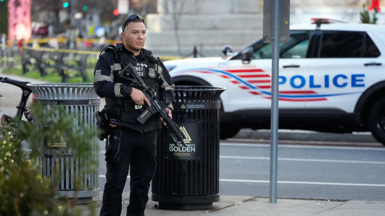 Eine Woche nach dem Schusswaffenangriff auf zwei Nationalgardisten stoppt die USA alle Einwanderungsanträge von Menschen aus 19 Ländern. (Archivbild)Foto: Mark Schiefelbein/AP/dpa