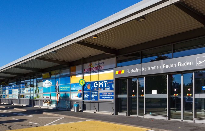 Für einen betrunkenen Passagier endete die Reise vorzeitig am Flughafen in Baden-Baden.<span class='image-autor'>Foto: imago/Aviation-Stock</span>