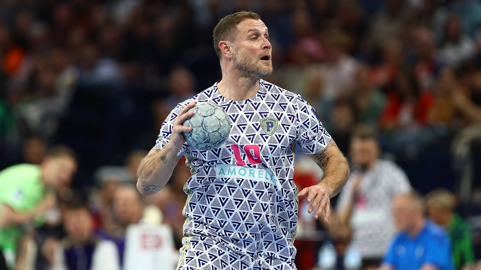 Michael „Mimi“ Kraus beim Abschiedsspiel von Pascal „Pommes“ Hens im April 2025 – jetzt spielt er in den USA.Foto: IMAGO/Niklas Heiden