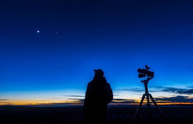 Auch im Mai lohnt der Blick gen Himmel – viele Sterne sind auch ohne Teleskop erkennbar.<span class='image-autor'>Foto: imago//lan Dyer</span>