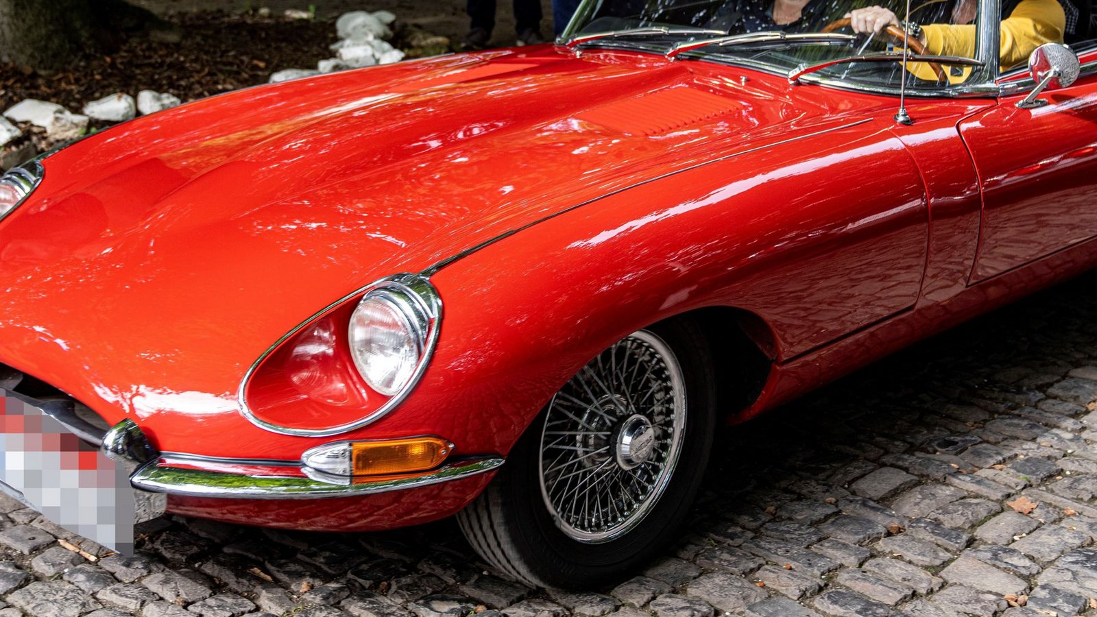 Der Fahrer eines Jaguar-Oldtimers hat am Montagabend im Kreis Sigmaringen einen Unfall verursacht (Symbolbild).Foto: IMAGO/Funke Foto Services Der Fahrer eines Jaguar-Oldtimers hat am Montagabend im Kreis Sigmaringen einen Unfall verursacht (Symbolbild).Foto: IMAGO/Funke Foto Services