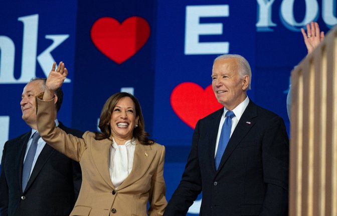 Der viertägige  Parteitag der Demokraten, die Democratic National Convention (DNC),  begann an diesem Montag mit einem Auftritt von Joe Biden und  Kamala Harris.<span class='image-autor'>Foto: IMAGO/ABACAPRESS/IMAGO/Pool/ABACA</span>