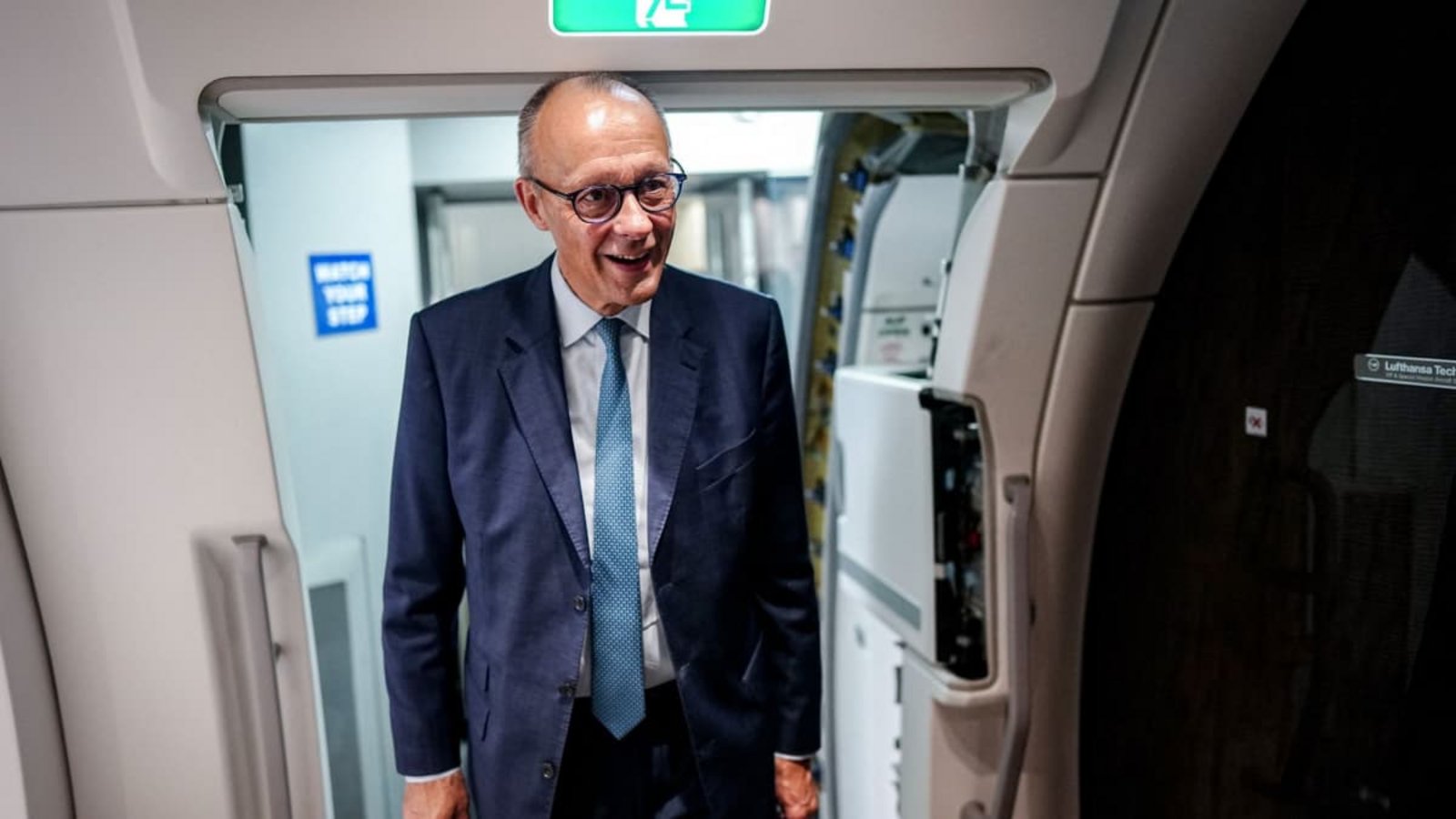 Auf seiner Asien-Reise ist der Kanzler auch mit dem Thema Steinmeier-Nachfolge befasst.Kay Nietfeld/dpa Auf seiner Asien-Reise ist der Kanzler auch mit dem Thema Steinmeier-Nachfolge befasst.Kay Nietfeld/dpa