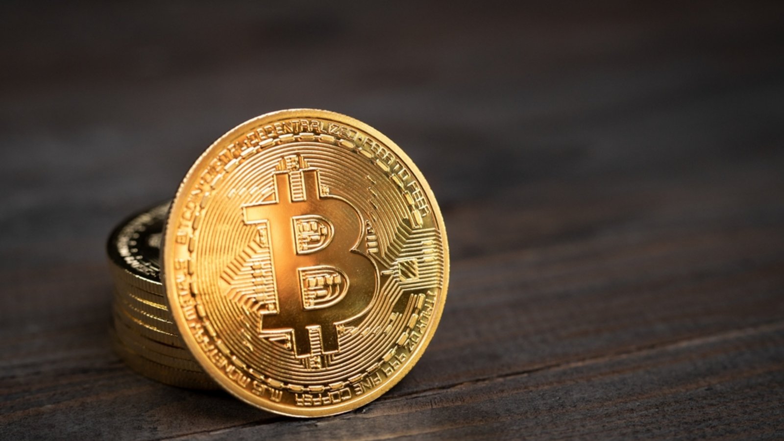 Muss man Steuern bezahlen?Foto: egaranugrah / shutterstock.com