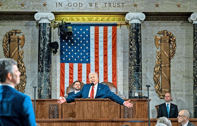 US-Präsident Donald Trump hält die Rede zur Lage der Nation vor einer  Sitzung des Kongresses im US-Kapitol.<span class='image-autor'>Foto: Kenny Holston/Pool The New York /Kenny Holston</span>