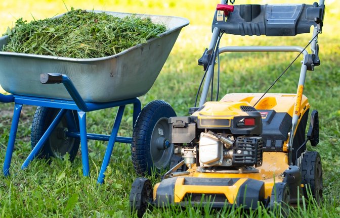 An Karfreitag sollte der Rasenmäher aus bleiben.<span class='image-autor'>Foto: KateV28 / shutterstock.com</span>