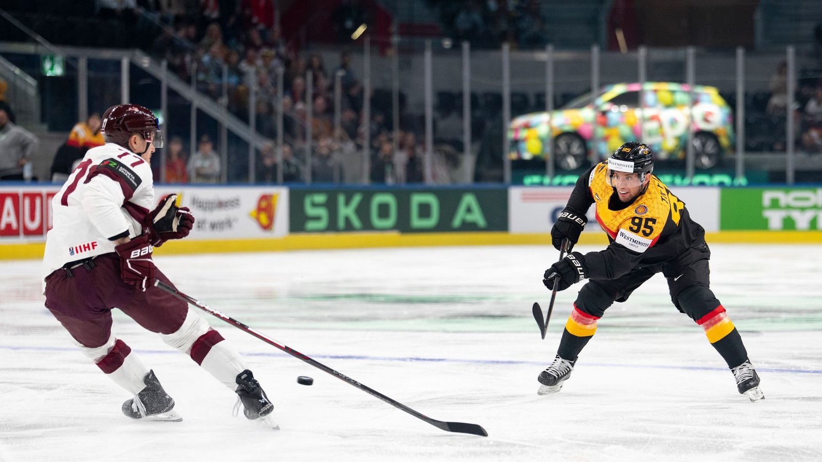Frederik Tiffels und die deutsche Eishockey-Nationalmannschaft enttäuschten gegen Lettland.Foto: Claudio Thoma/KEYSTONE/dpa Frederik Tiffels und die deutsche Eishockey-Nationalmannschaft enttäuschten gegen Lettland.Foto: Claudio Thoma/KEYSTONE/dpa