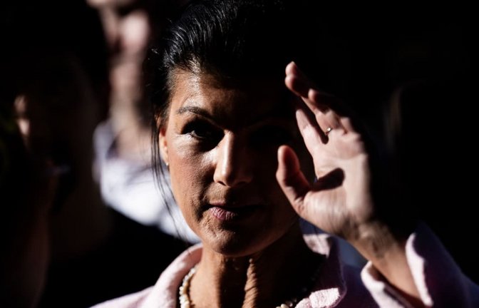 Sarah Wagenknecht hat sich erneut an Björn Höcke gewandt und ihn zu einem direkten Gespräch auf neutralem Terain aufgefordert.<span class='image-autor'>Christoph Soeder/dpa</span>