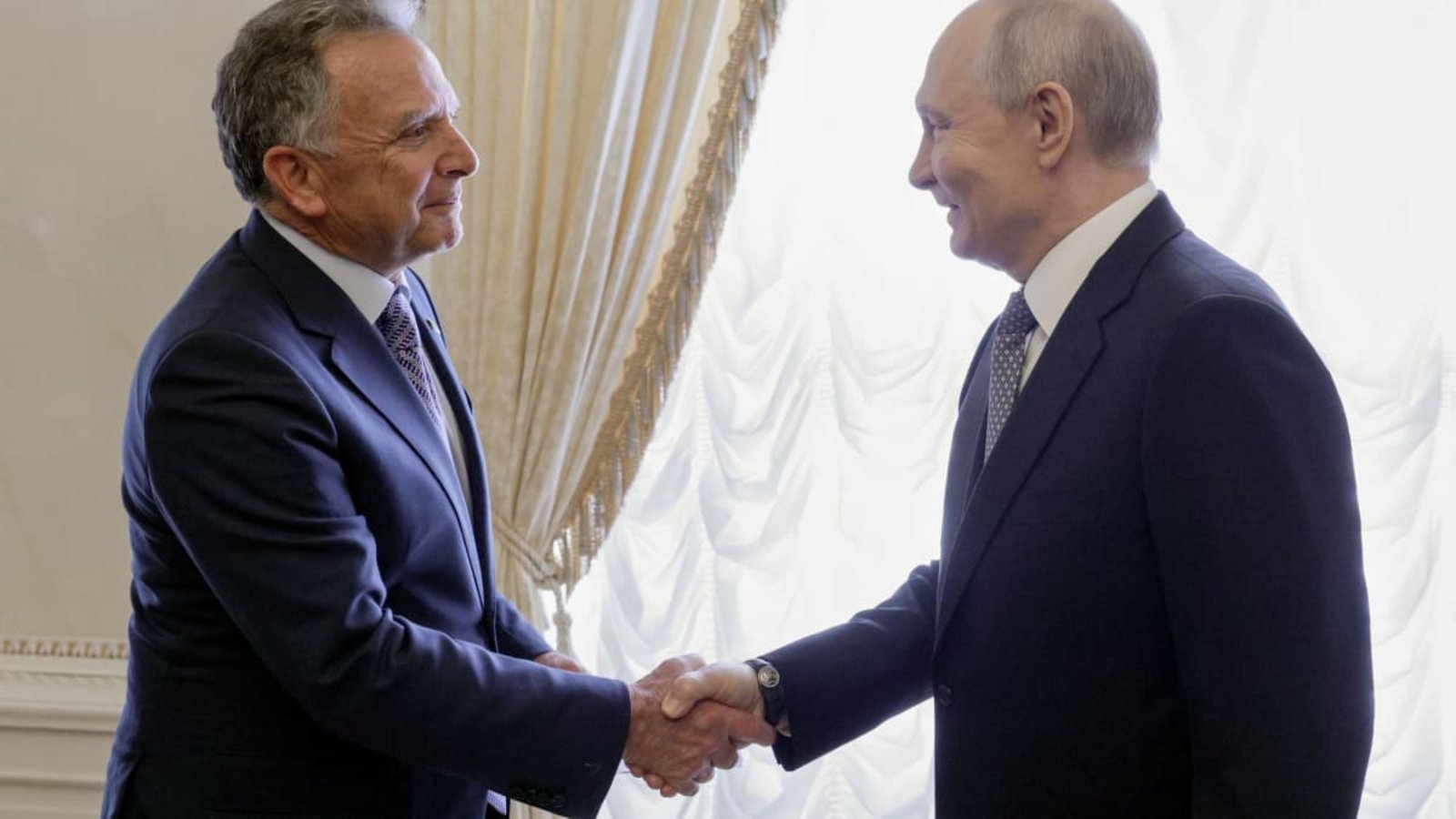 US-Sondergesandter Steve Witkoff (l.) traf den russischen Präsidenten Wladimir Putin zu Gesprächen über ein Ende des Ukraine-Kriegs.Gavriil Grigorov/Pool Sputnik Kremlin/AP/dpa US-Sondergesandter Steve Witkoff (l.) traf den russischen Präsidenten Wladimir Putin zu Gesprächen über ein Ende des Ukraine-Kriegs.Gavriil Grigorov/Pool Sputnik Kremlin/AP/dpa