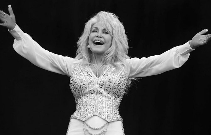 Die US-Country-Ikone Parton ist mit 80 Jahren in Nashville im US-Bundesstaat Tennessee gestorben.<span class='image-autor'>Will Oliver/epa/dpa</span>