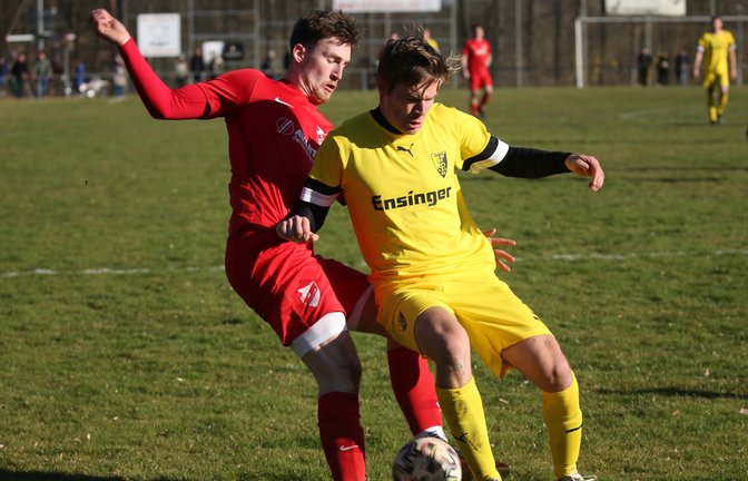 Michael Trautwein (rechts) ist mit dem TSV Ensingen auf dem besten Weg, bis zum Saisonfinale ganz oben mitzuspielen. Gelingt am Sonntag ein Sieg gegen Hochdorf?  <span class='image-autor'>Foto: Küppers</span>