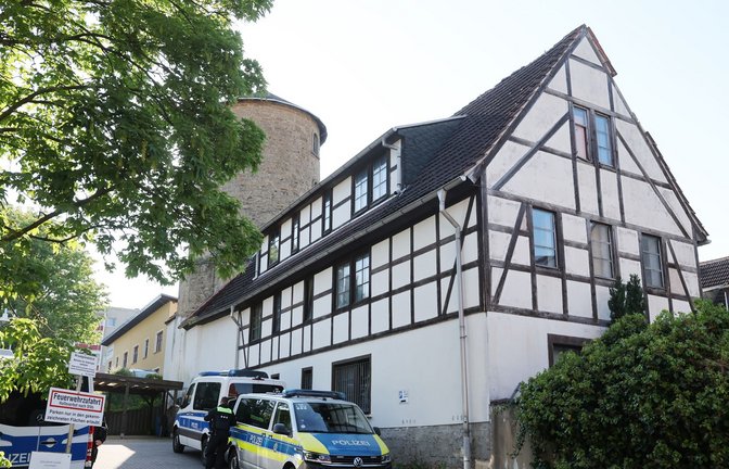 Die Polizei ging am Dienstag mit einer Razzia gegen den Verein vor.<span class='image-autor'>Foto: Bodo Schackow/dpa</span>