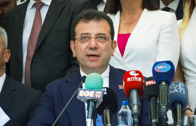 Istanbuls Oberbürgermeister Ekrem Imamoglu hat in einer Rede die Justiz kritisiert – das könnte für ihn Folgen haben.<span class='image-autor'>Foto: imago//Idil Toffolo</span>