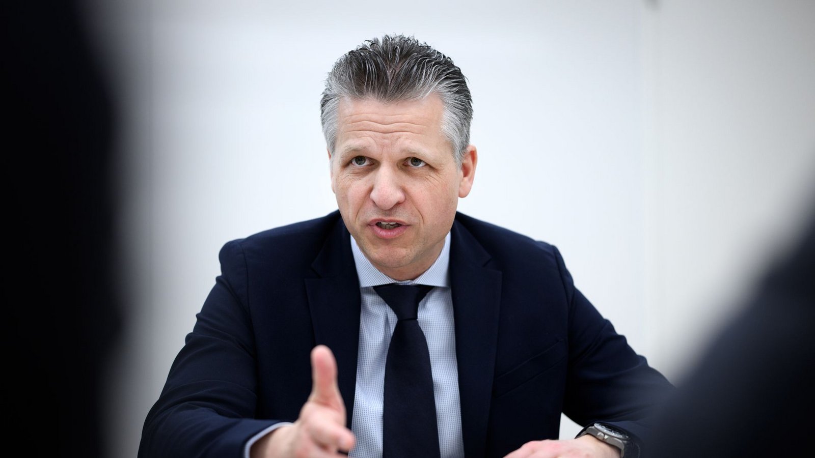 Unionspolitiker Thorsten Frei spricht sich für Zurückweisungen an den Grenzen aus.Foto: Bernd von Jutrczenka/dpa/Bernd von Jutrczenka Unionspolitiker Thorsten Frei spricht sich für Zurückweisungen an den Grenzen aus.Foto: Bernd von Jutrczenka/dpa/Bernd von Jutrczenka