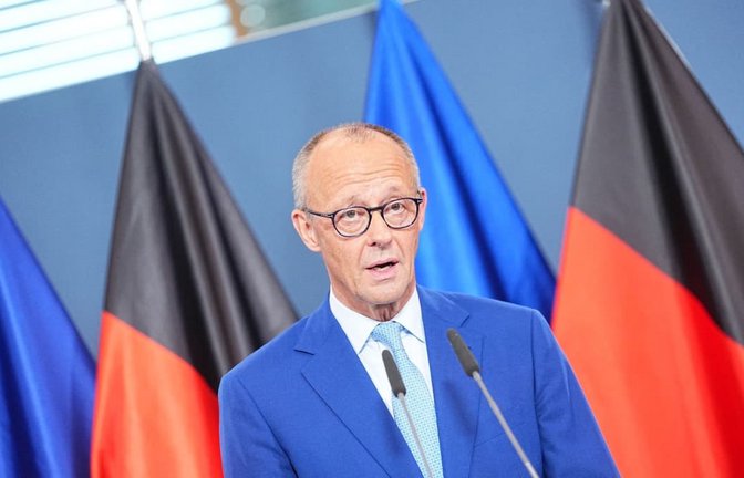 Bundeskanzler Friedrich Merz (CDU) will im Amt bleiben.<span class='image-autor'>Michael Kappeler/dpa</span>