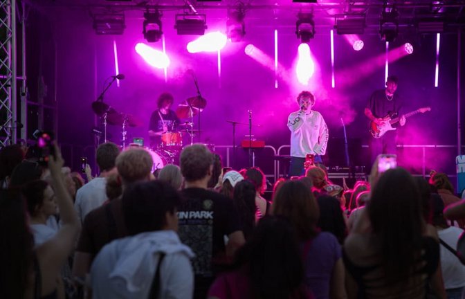 Der 21-jährige Sänger Tjark war Hauptact des Eröffnungsabends beim Festival in Waiblingen.<span class='image-autor'>Gottfried Stoppel</span>