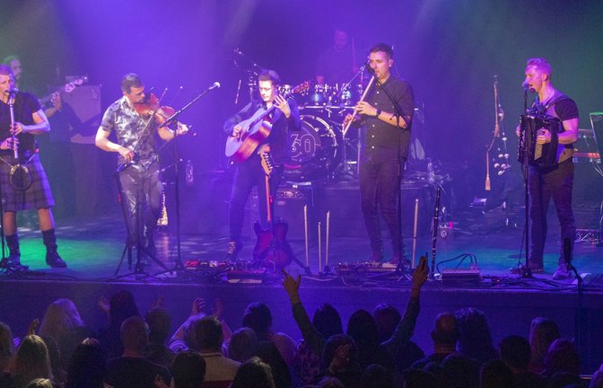 Am 29. und 30. April spielen Bands in der Turn- und Festhalle in Zaisersweiher auf.