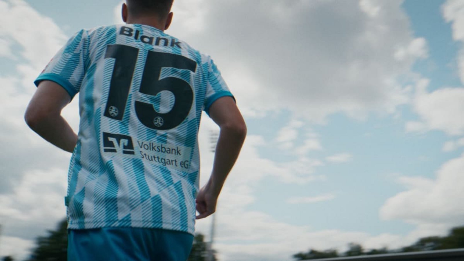 Die Stuttgarter Kickers haben ihr neues Heimtrikot für die kommende Regionalliga-Saison präsentiert.Stuttgarter Kickers Die Stuttgarter Kickers haben ihr neues Heimtrikot für die kommende Regionalliga-Saison präsentiert.Stuttgarter Kickers