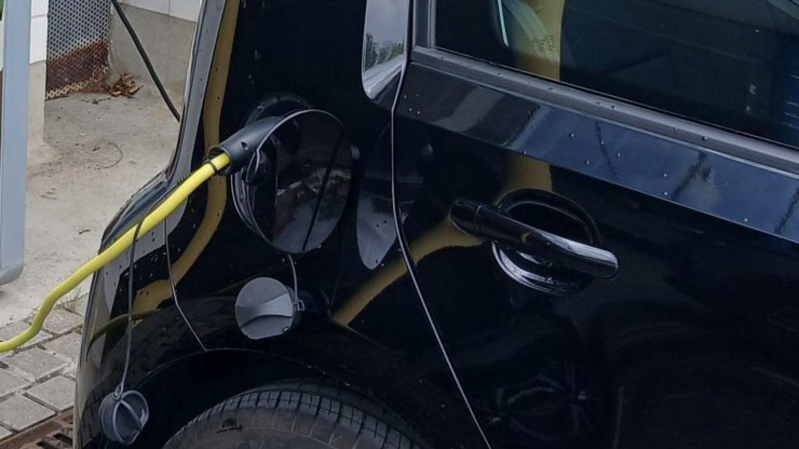 In Hohenhaslach und Ochsenbach gibt es bald Ladestationen für E-Autos.  Archivfoto: Müller