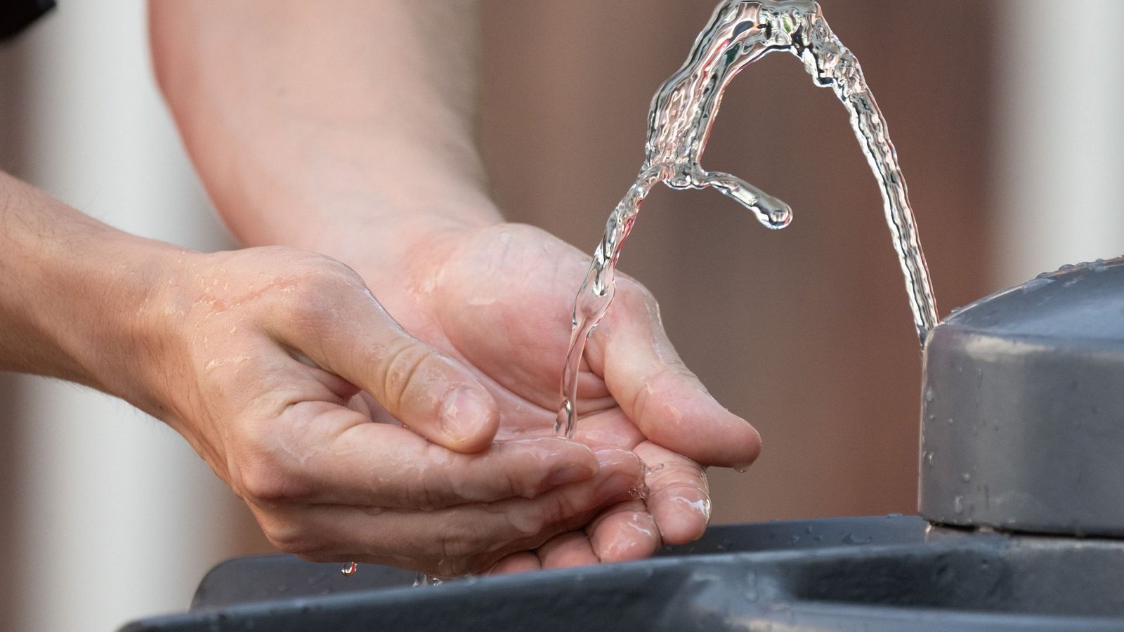 In Baden-Württemberg wird es am Wochenende heiß.Foto: Sebastian Kahnert/dpa