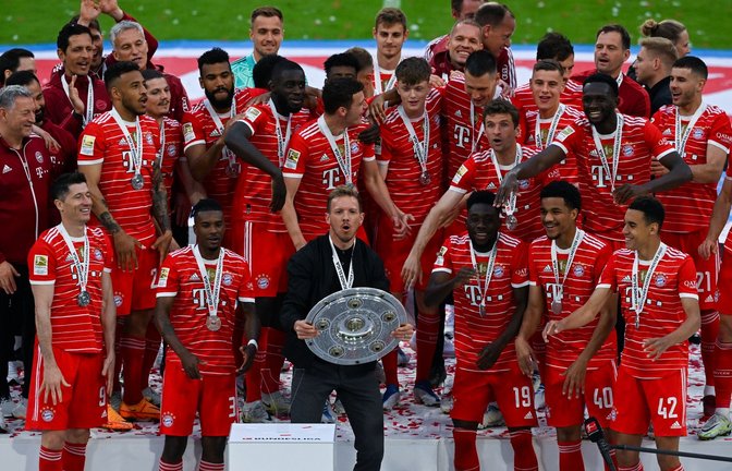 Für die Trainer und Manager der Bundesliga geht der FC Bayern als klarer Titelfavorit in die neue Saison.<span class='image-autor'>Foto: Sven Hoppe/dpa</span>